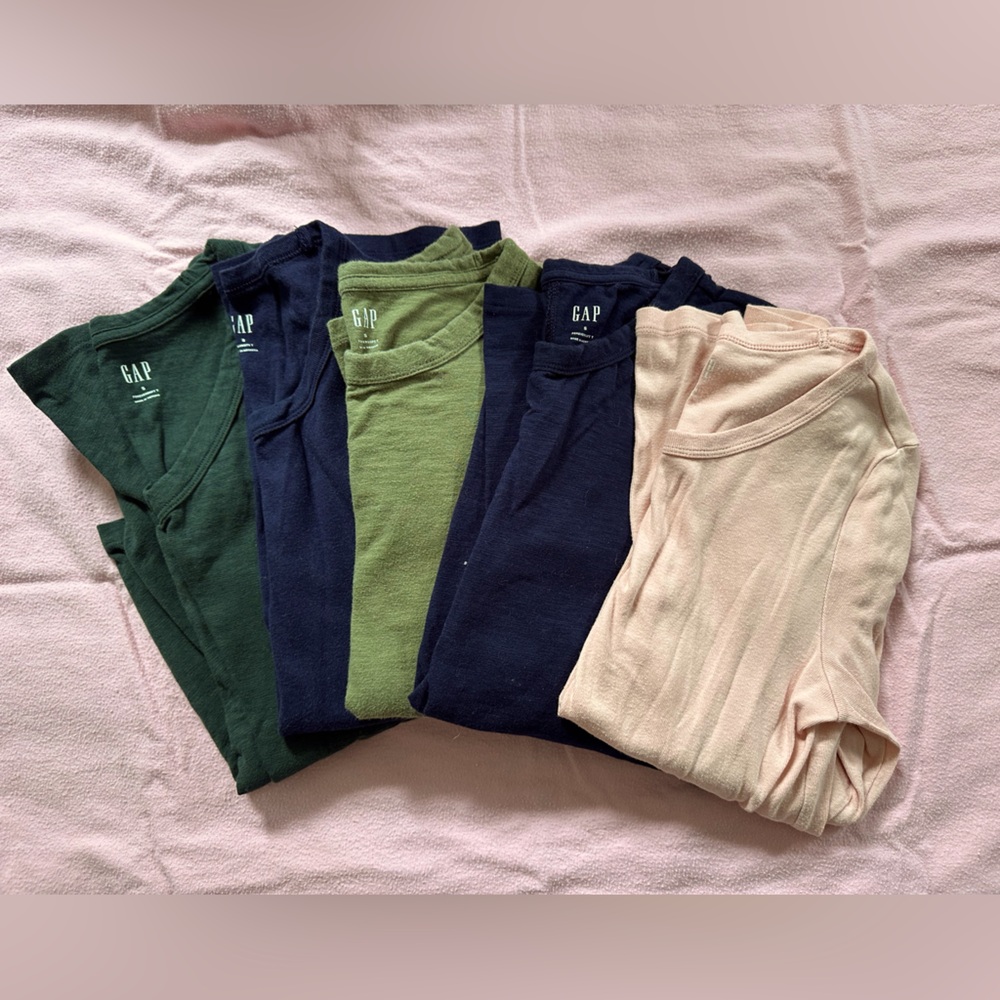 GAP | Bundle of Five Long Sleeve Tops, Size S ✨